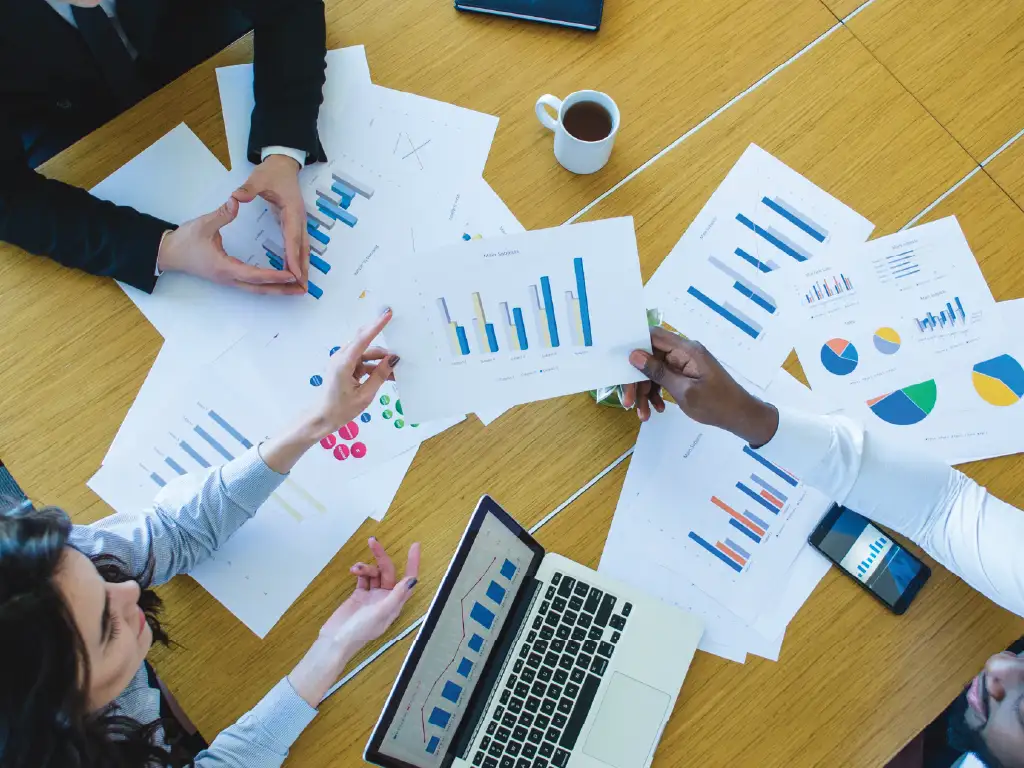 IBM Analytics3_j1357g-ibm-planning-analytics-analyze-data-and-create-reports-v2